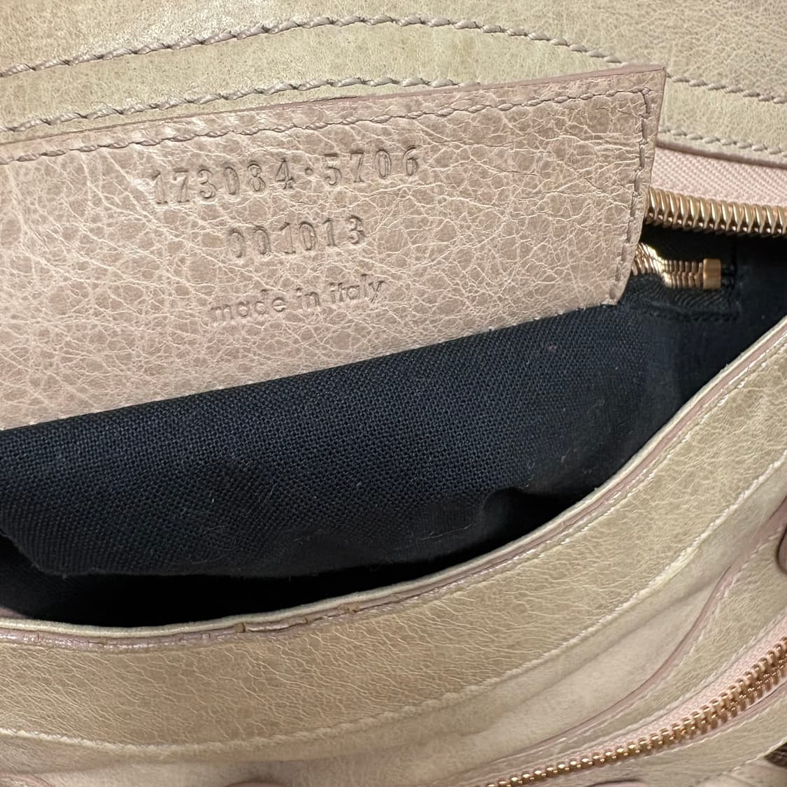 발렌시아가 모터백 상품이미지6