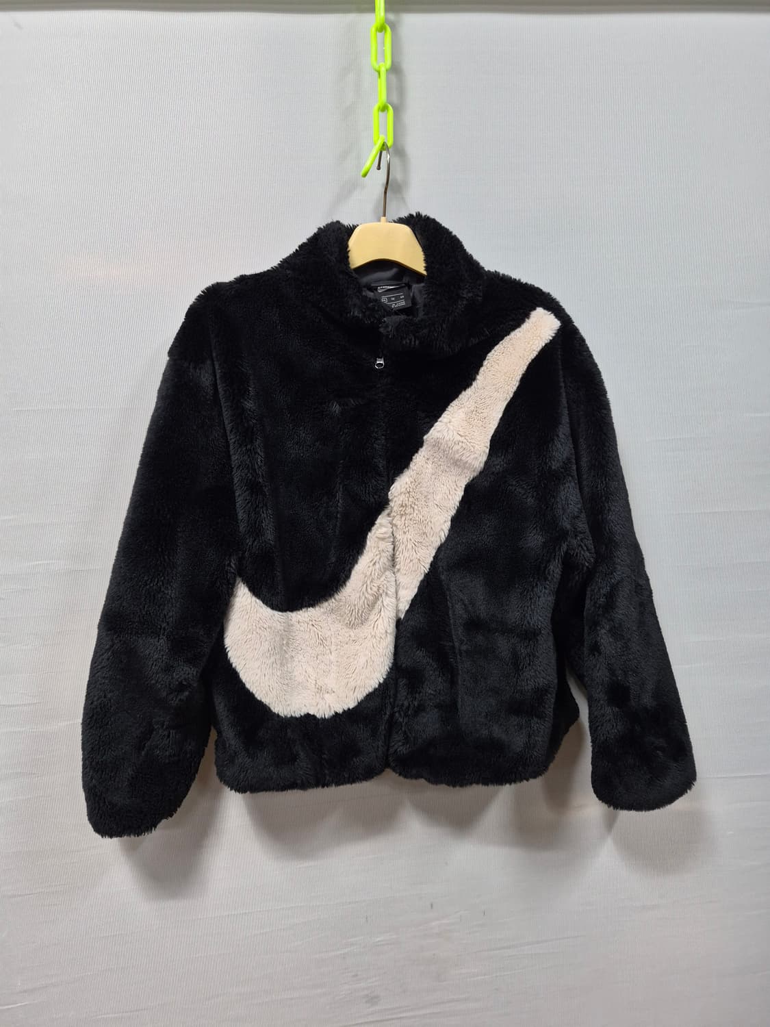 나이키 빅스우시 퍼 자켓 오버핏 여성 95 상품이미지1