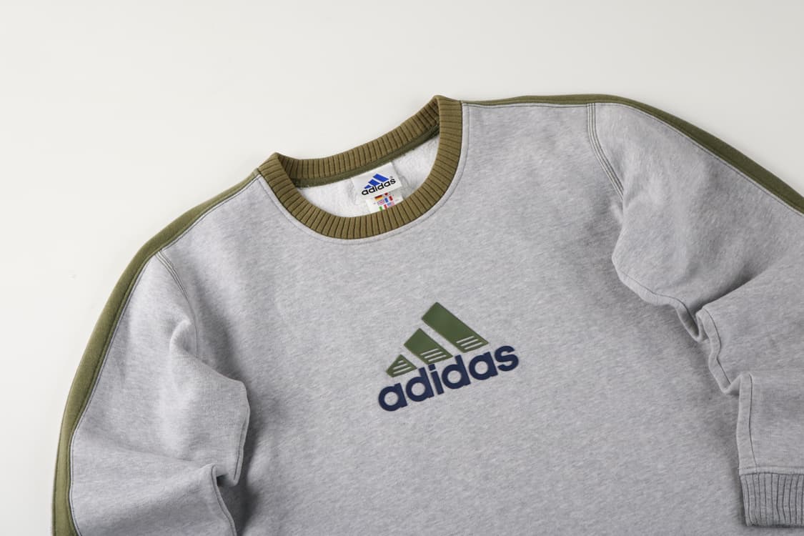 [L] 아디다스 올드스쿨 빅로고 맨투맨 상품이미지2