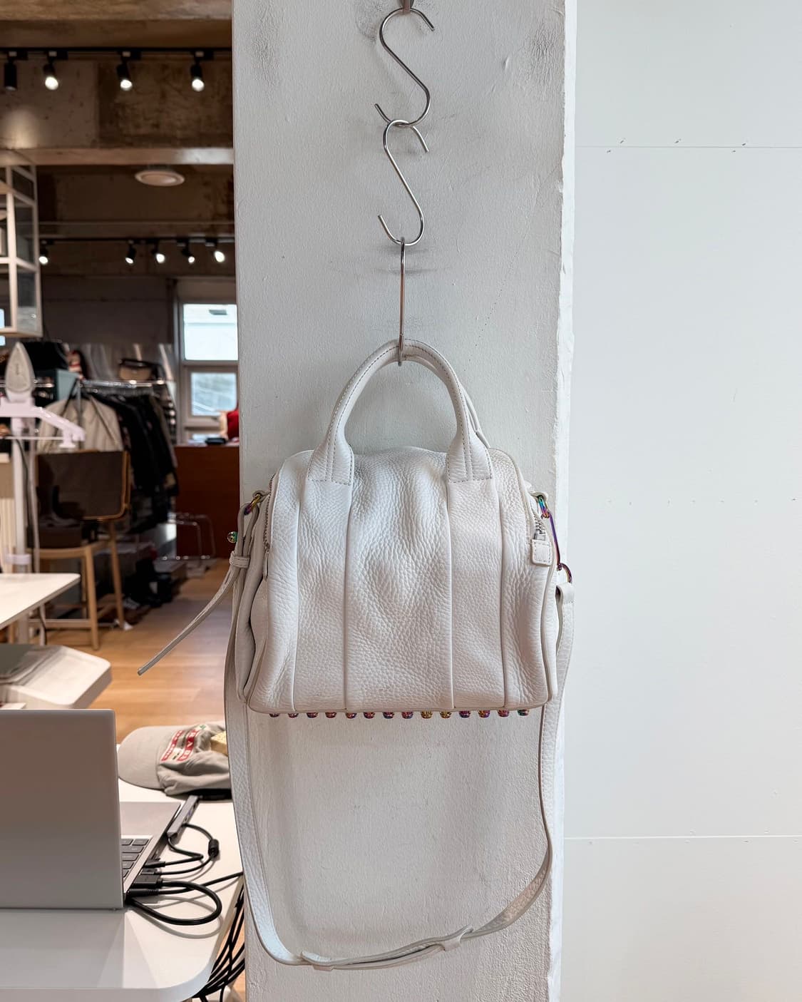 알렉산더 왕 화이트 루코 더플 보스턴백  상품이미지2