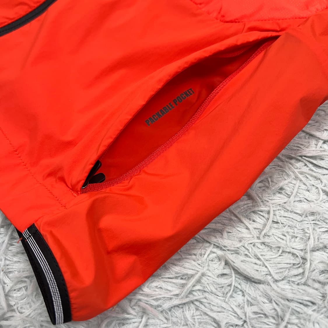 스파이더 여성 Thin Down 초경량 러닝 베스트 M 상품이미지8