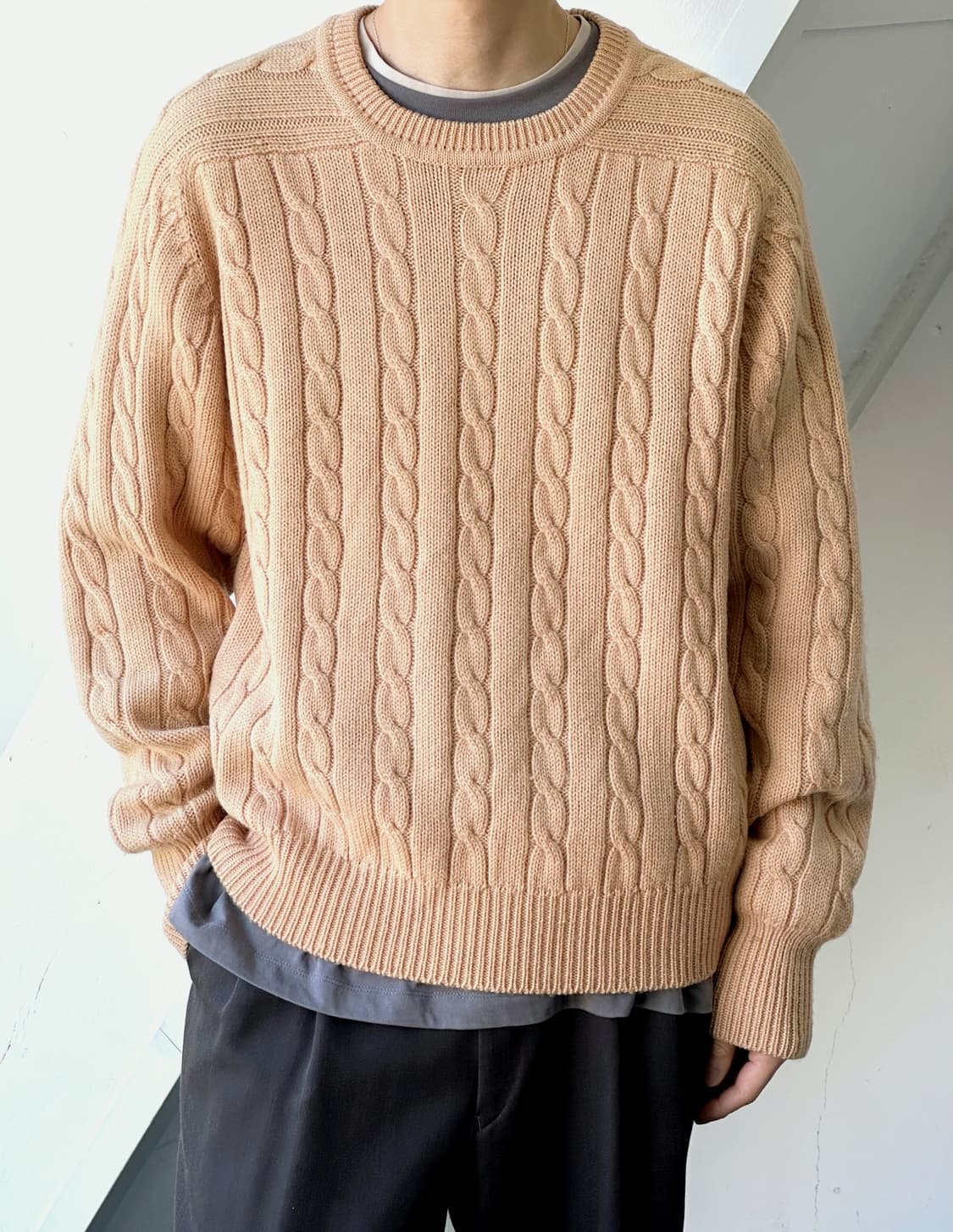 Hand-framed heavy wool cable knit P/O 상품이미지9