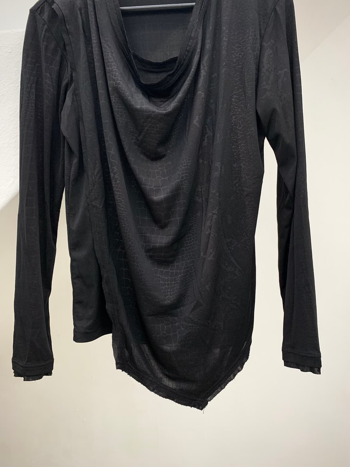 Tornado Mart python drape layered cut-se 상품이미지7