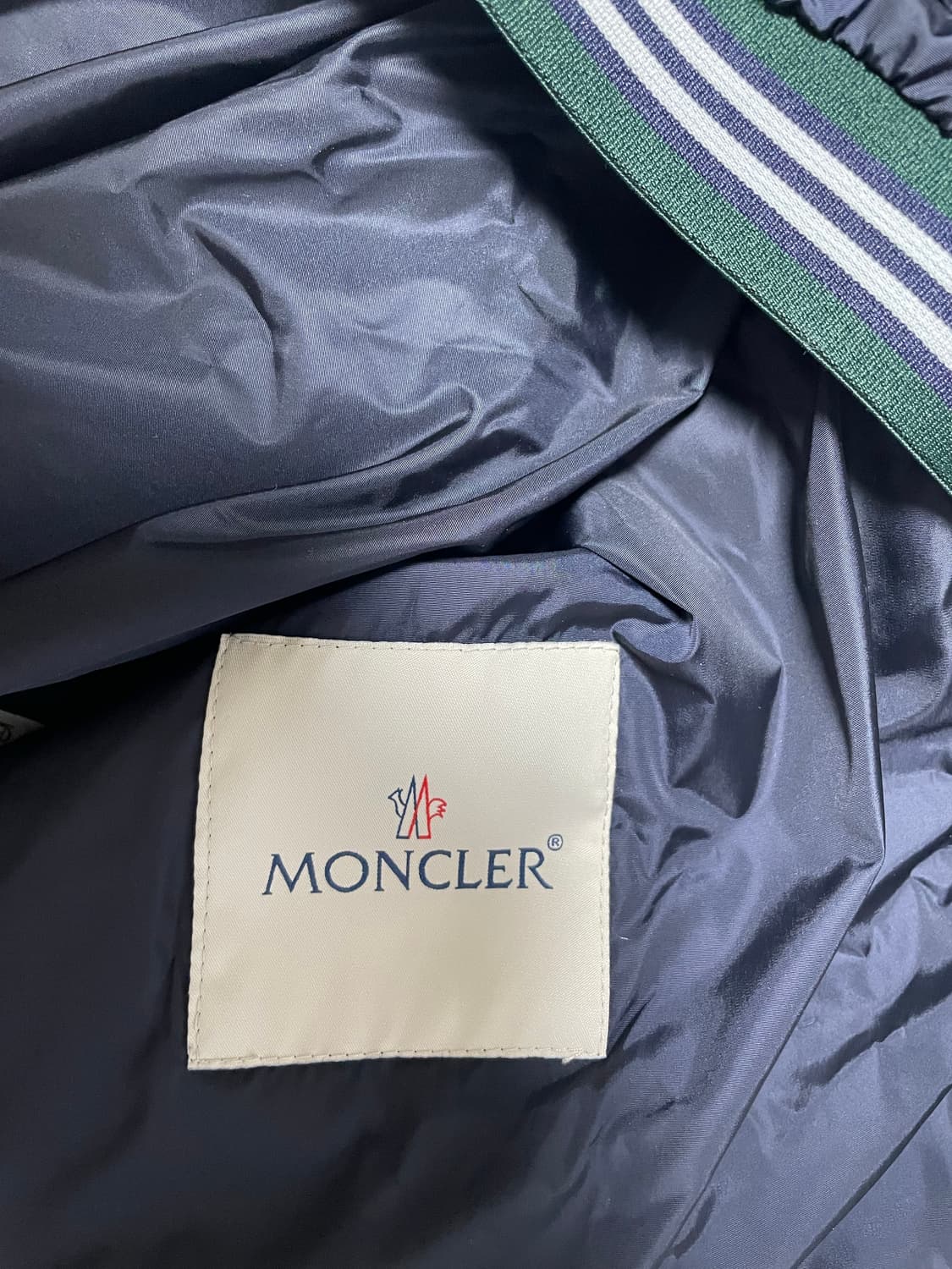 [2] 몽클레어 네이비 컬러 장클로드 바람막이 후드자켓 상품이미지6