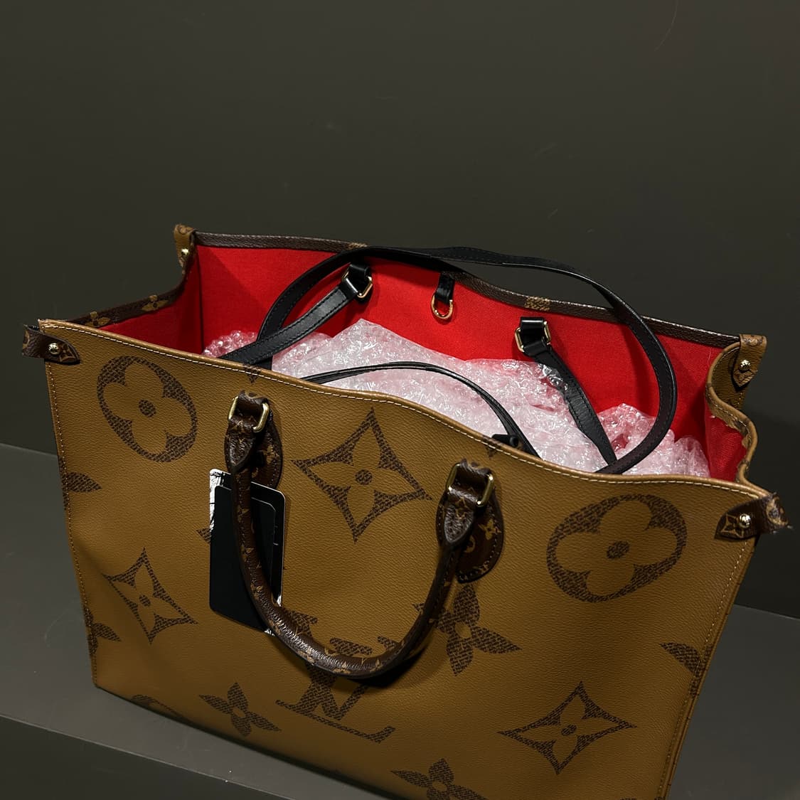 루이비통 모노그램 온더고 GM 상품이미지5