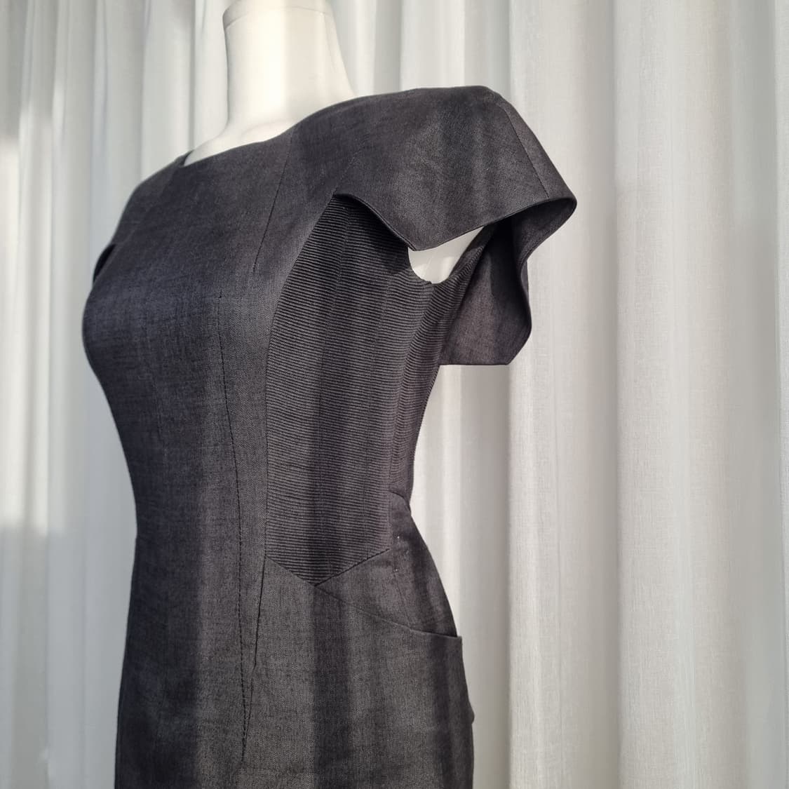 미샤 프레스티지 골드라벨 울실크혼방 로로피아나 원피스 (55) 상태최상 상품이미지5