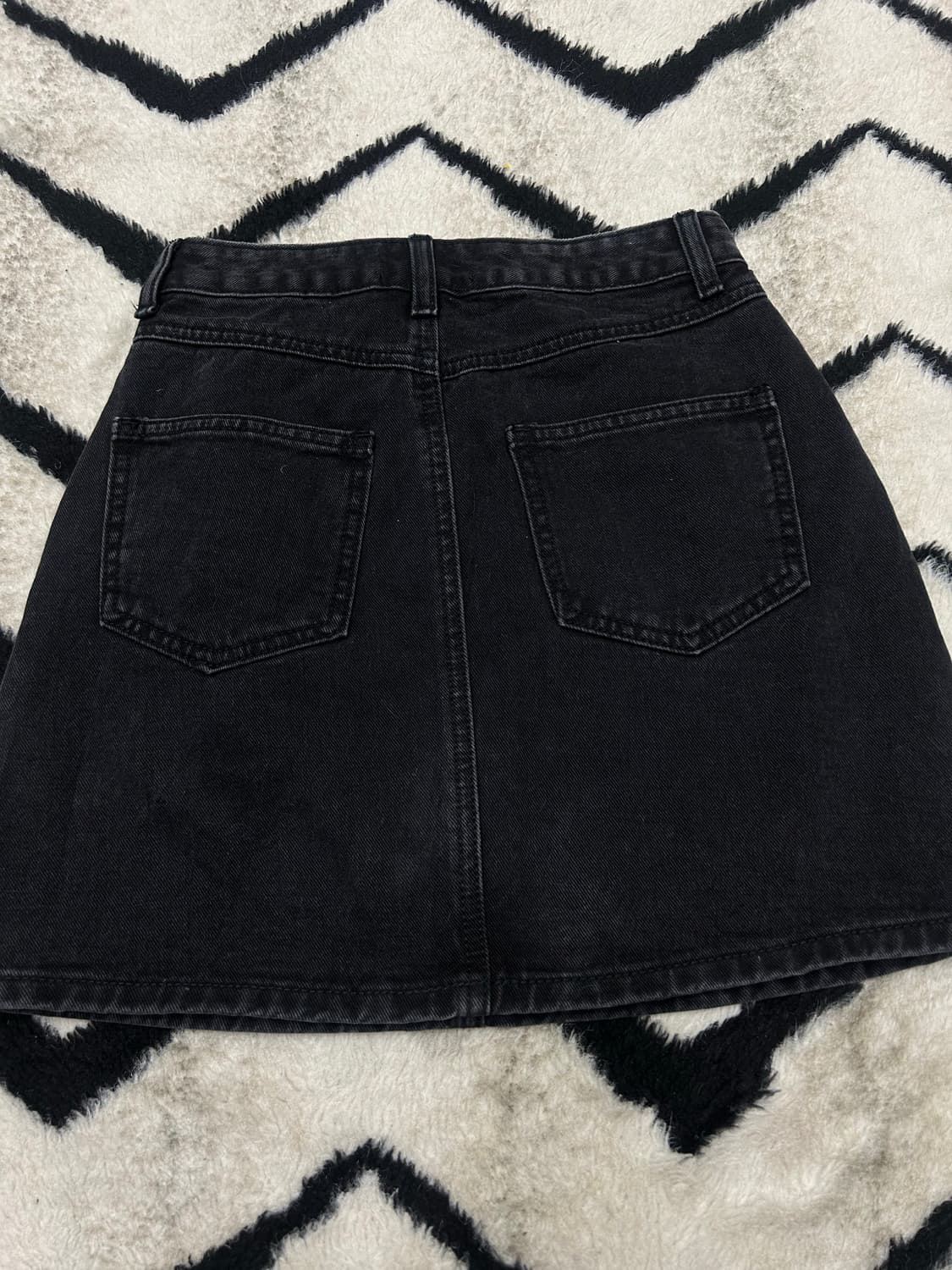 [XS]무신사스탠다드 데님 미니 스커트/워시드블랙 상품이미지3