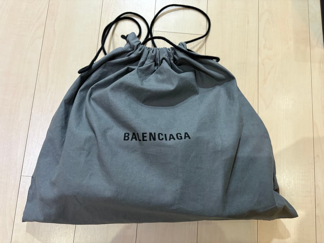 발렌시아가 수퍼비지 카메라백 상품이미지2