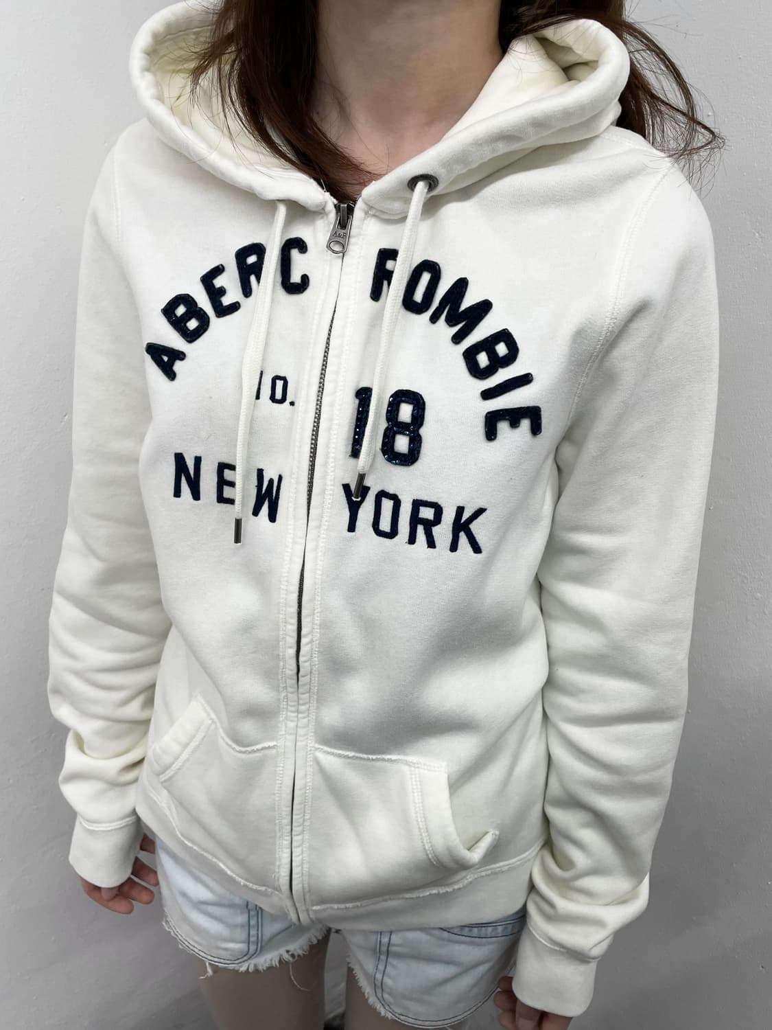 아베크롬비 화이트 로고 후드집업 상품이미지4