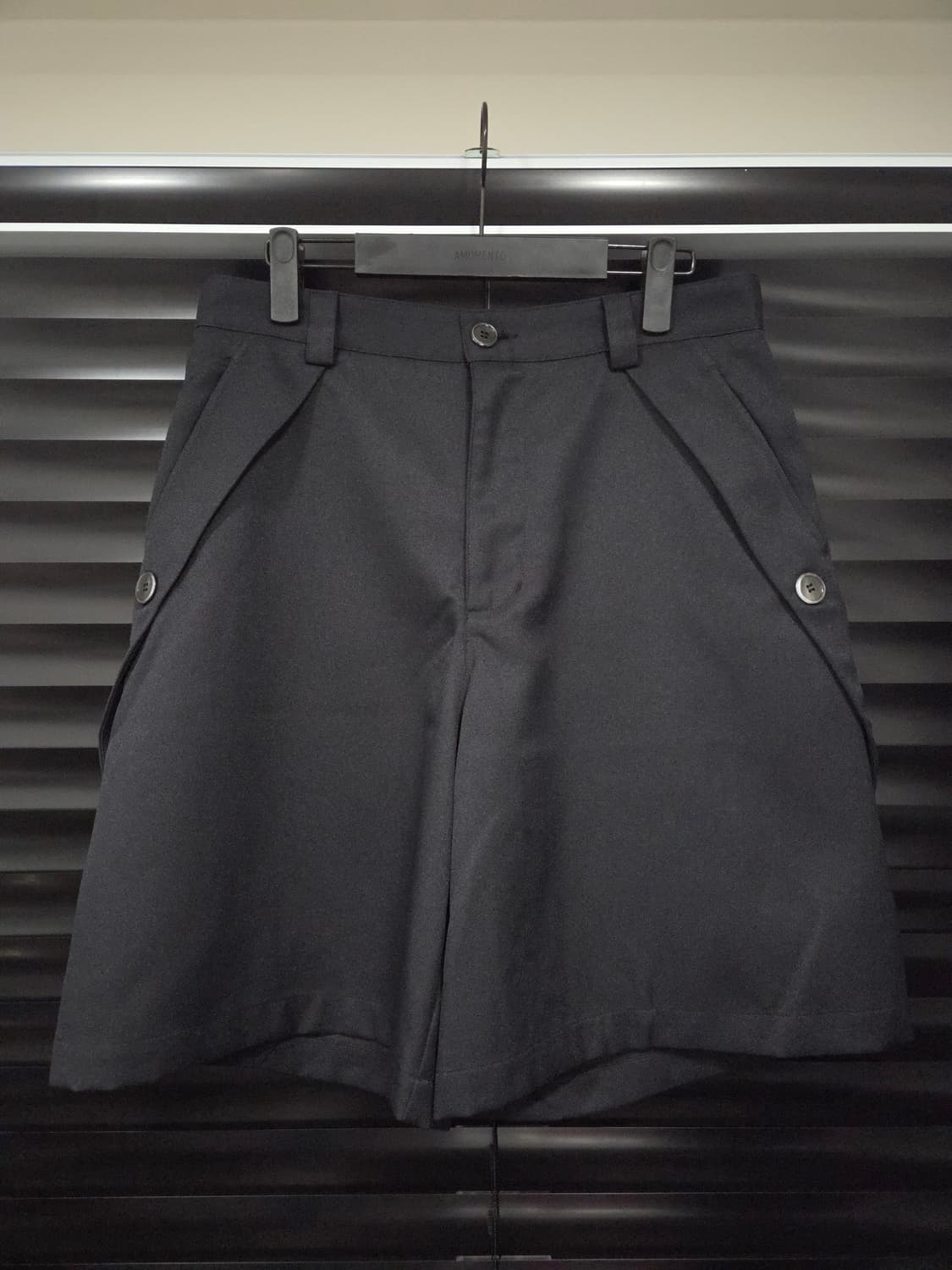 큐레이티드 퍼레이드 WHALE SHORTS BLACK 46 상품이미지3