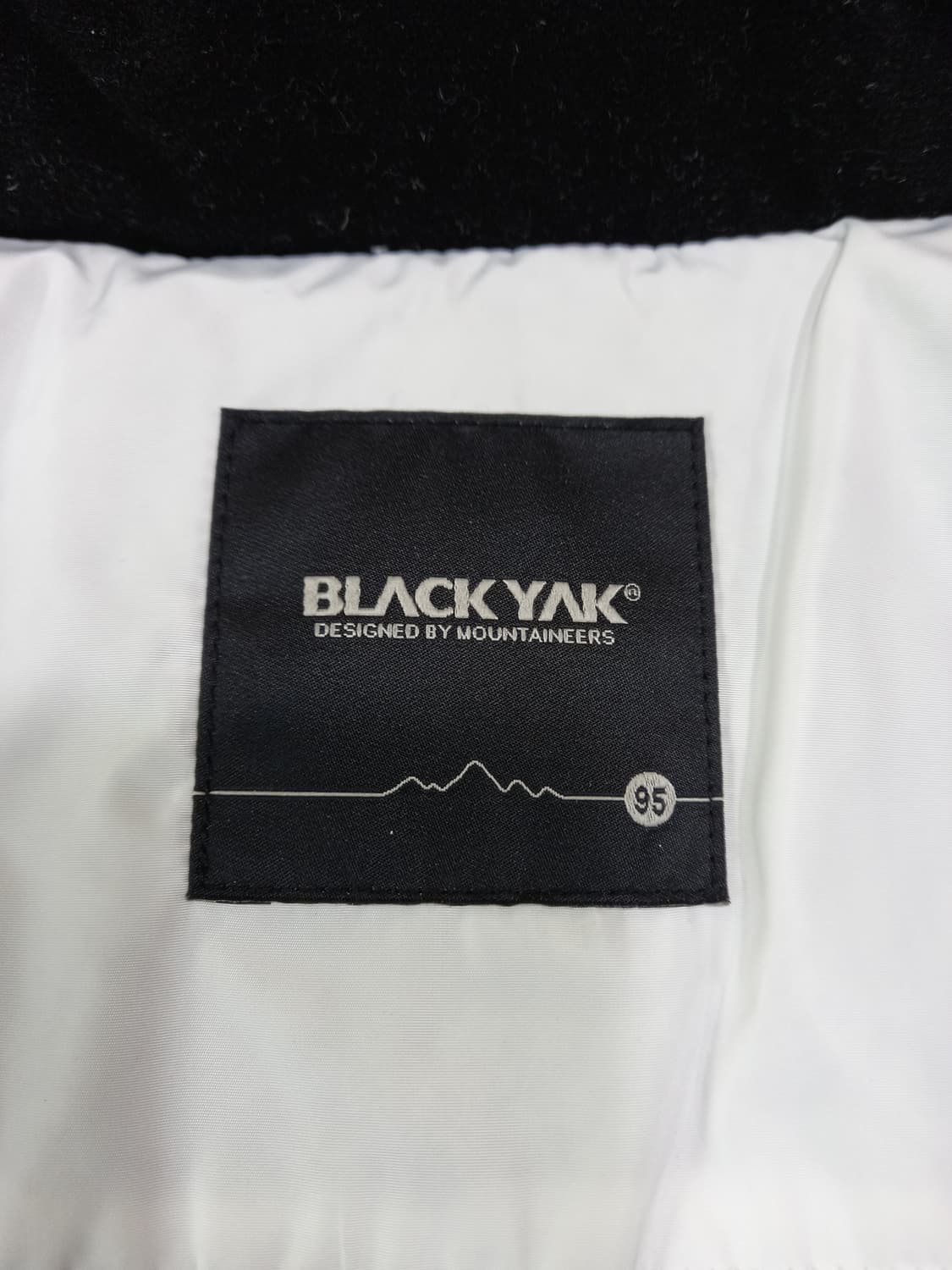 M95 BLACKYAK 덕다운 라쿤퍼 롱패딩 화이트 M-979 상품이미지8