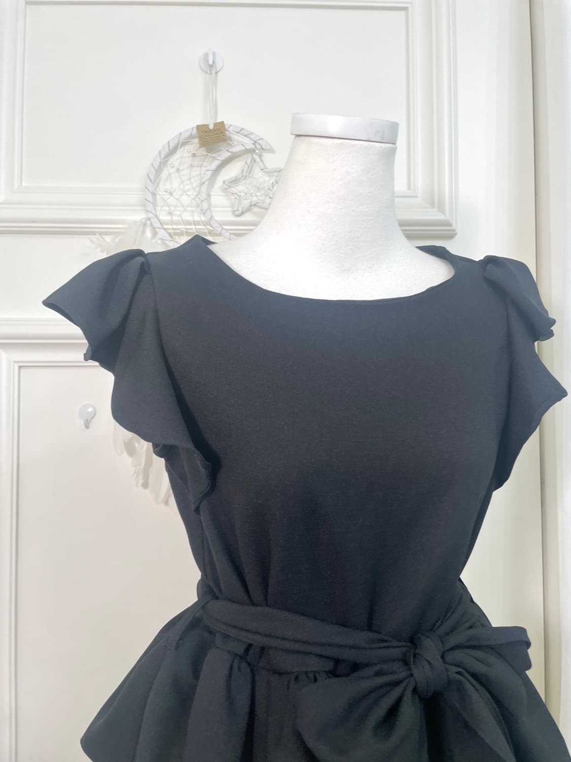 black ruffle lace trim belt blouse 상품이미지6