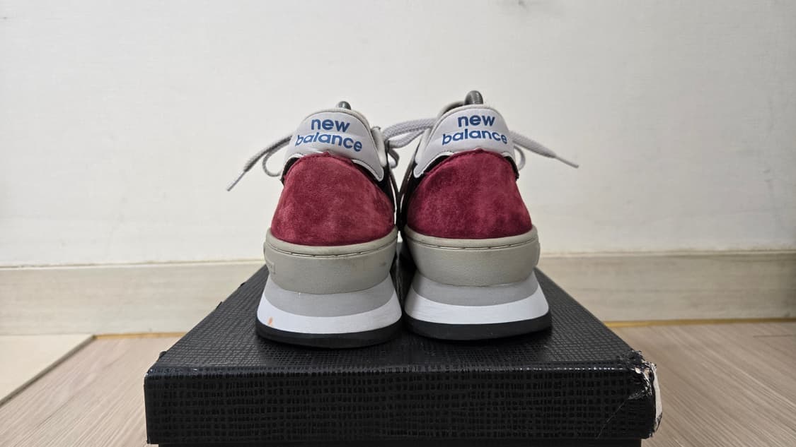 260 뉴발란스 990 v1 USA 블랙레드  상품이미지4