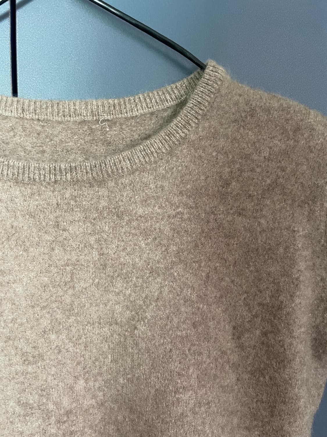 캐시100 크롭 뮤트 브라운 반팔 니트 상품이미지2