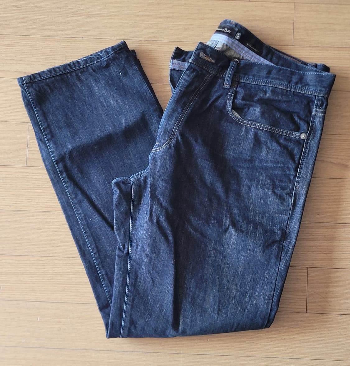 마시모두띠 진청바지

 상품이미지1