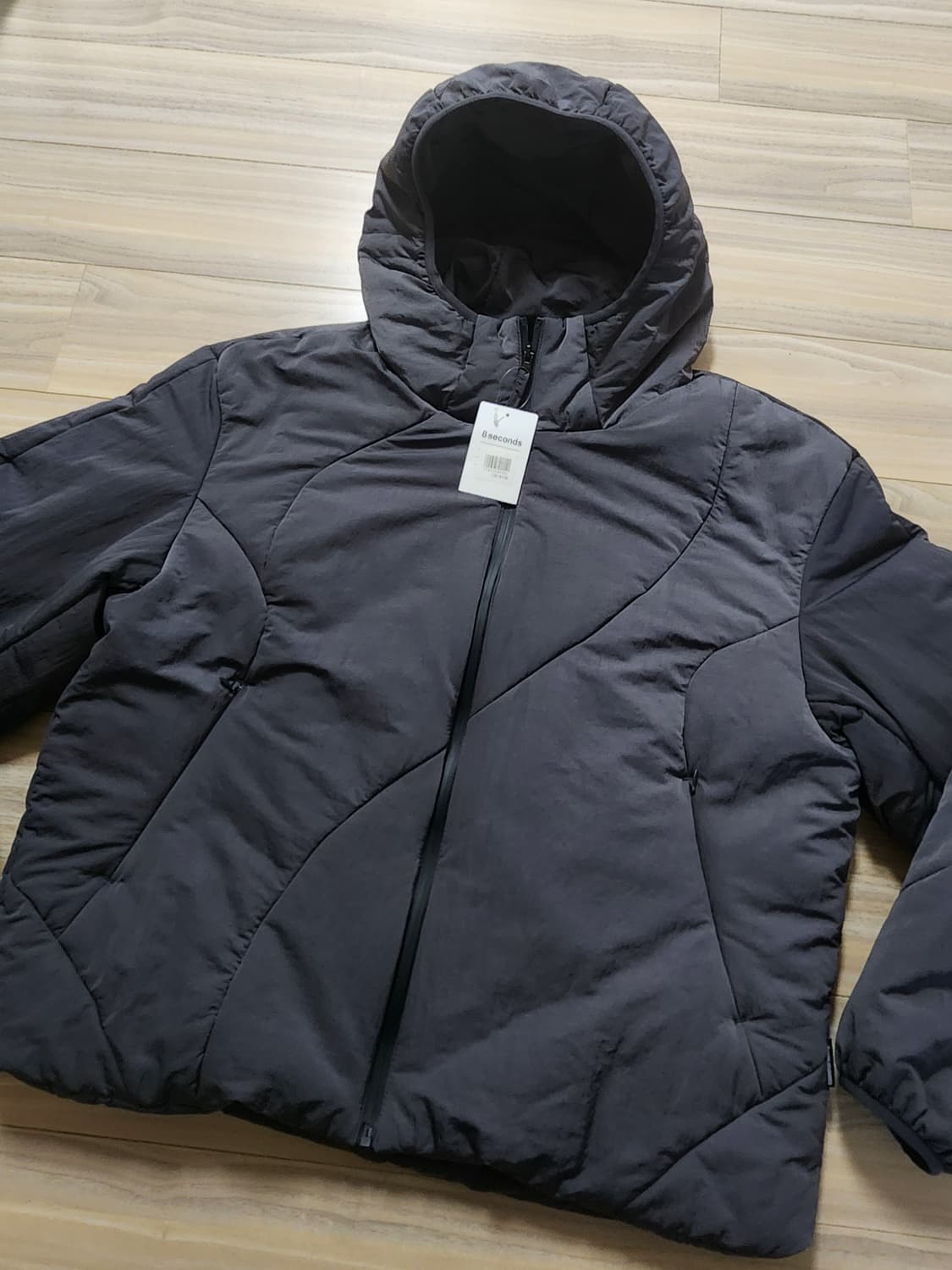 에잇세컨즈후드절개경량패딩점퍼차콜L 상품이미지1