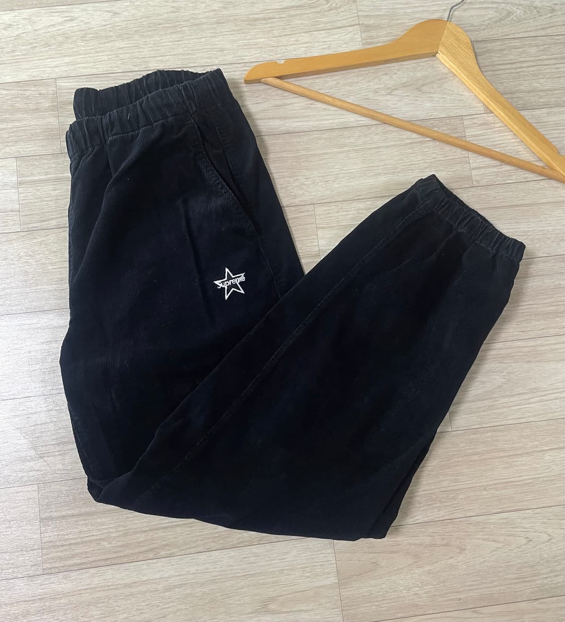 supreme corduroy skate pants 상품이미지1