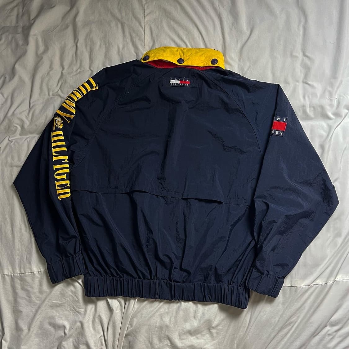90s 타미힐피거 스펠아웃 바람막이 자켓 상품이미지3