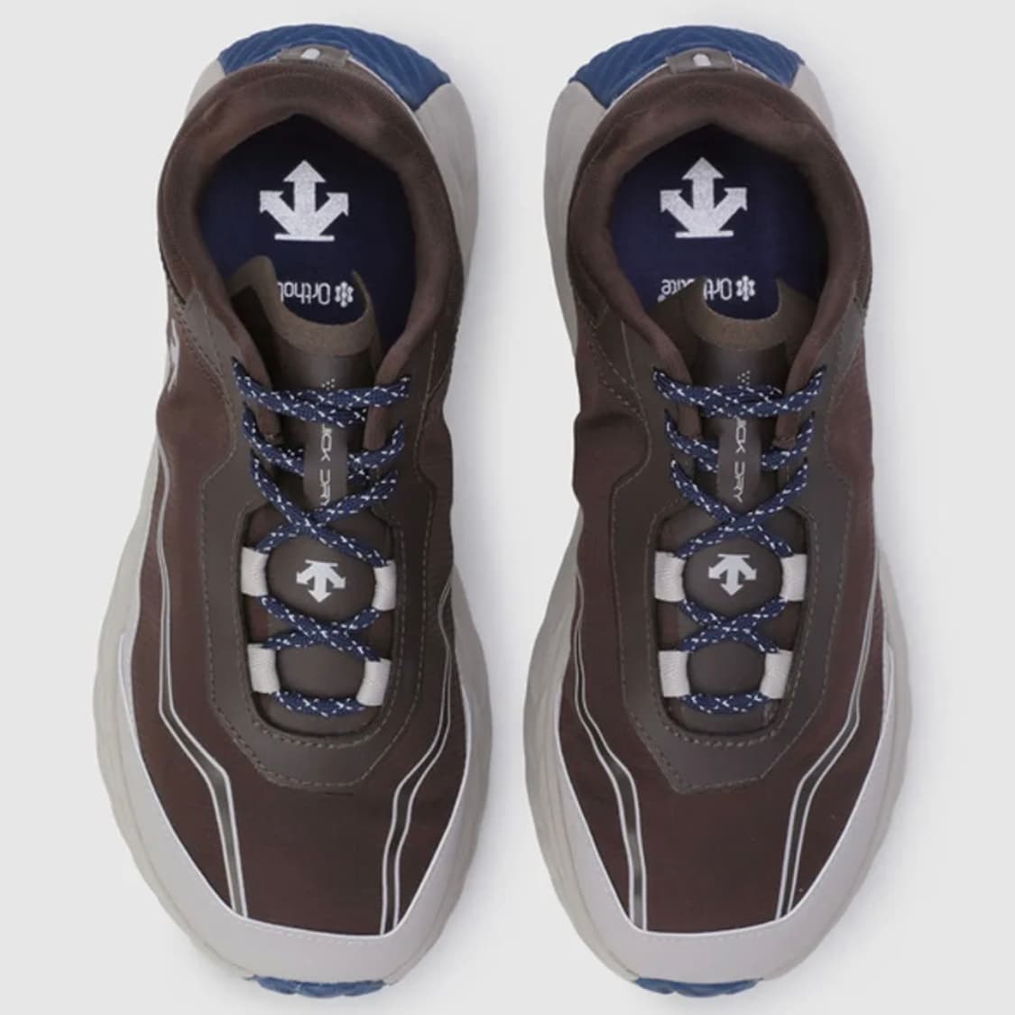 데상트 터레인디 딥브라운 240 상품이미지1