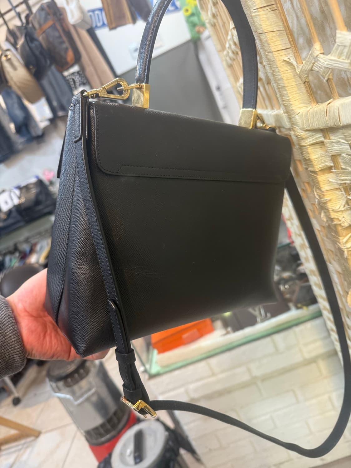 정품 페레가모 간치니 2way백 팝니다 상품이미지4