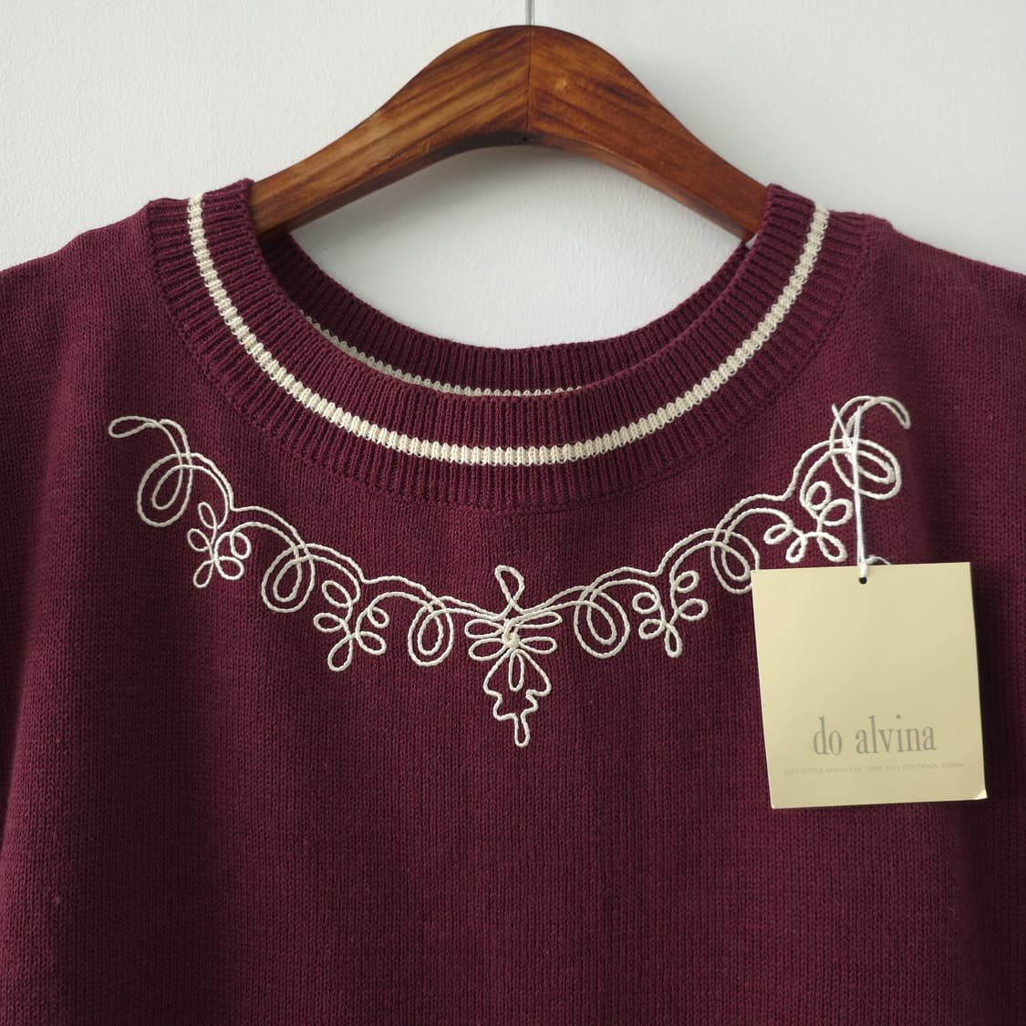 do alvina 플라워 자수 버건디 니트 베스트 상품이미지3