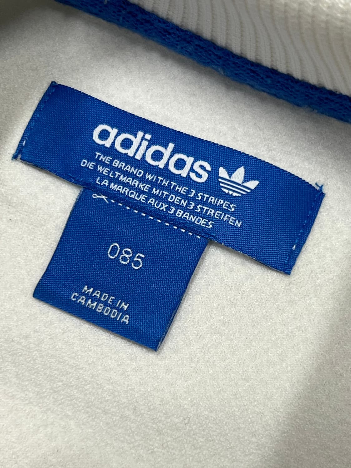 (85) 아디다스 삼선 와플 맨투맨 화이트/블루 상품이미지4