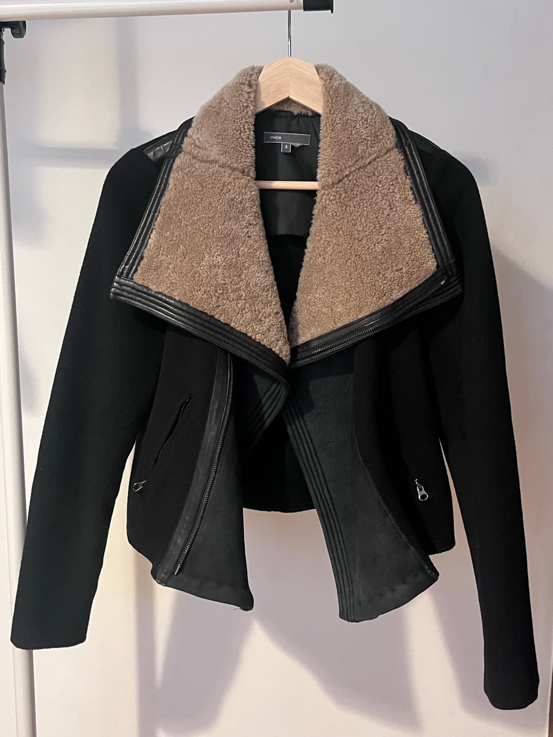 vince 빈스 무스탕 퍼자켓 S 상품이미지3