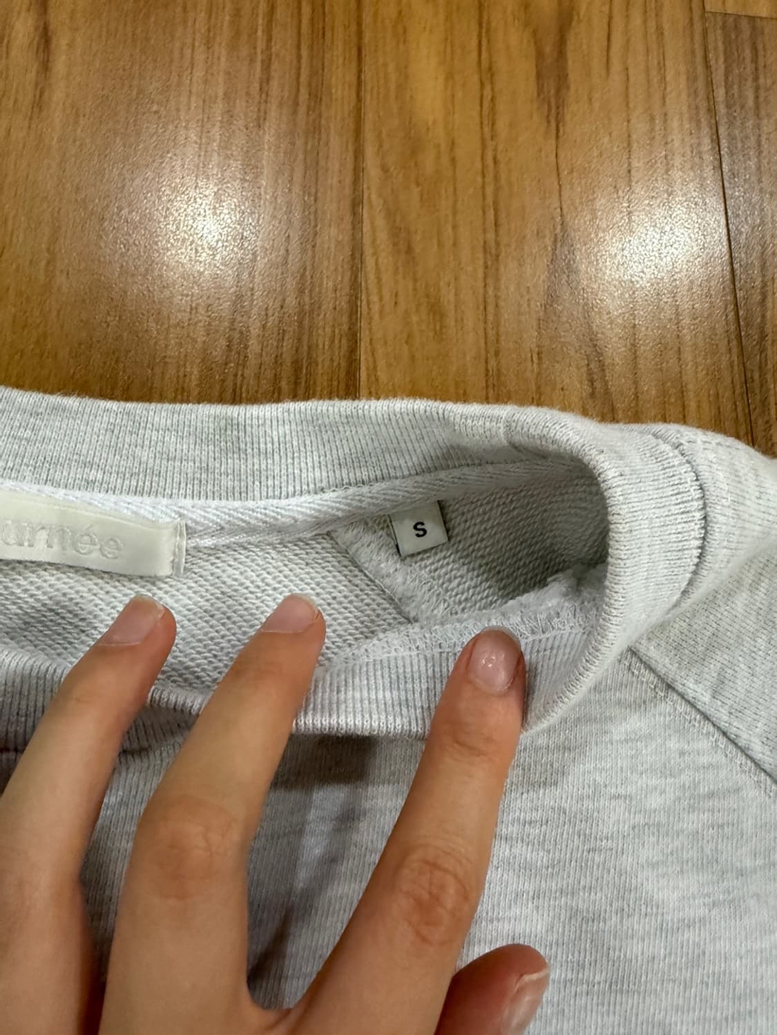 마조네 그레이 맨투맨  상품이미지2