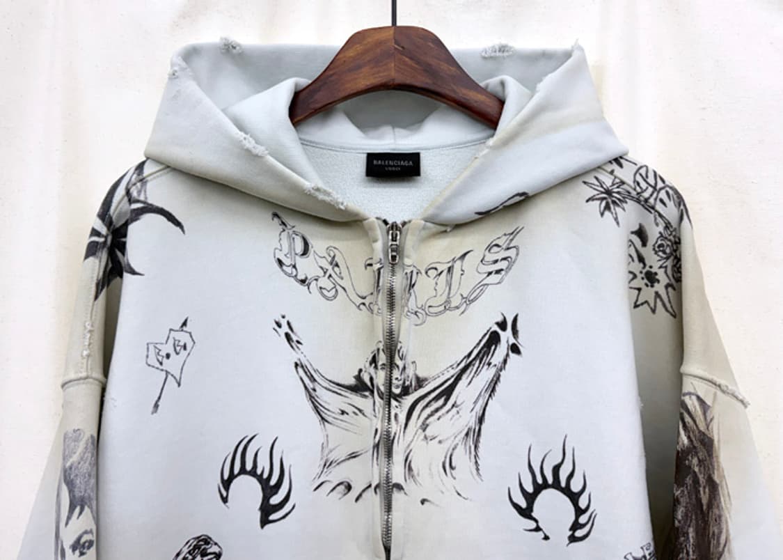 발렌시아가 24SS 타투 후드집업 상품이미지2