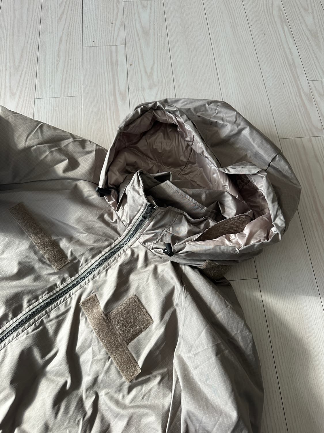 Taion x gloster level7 down jacket 상품이미지9