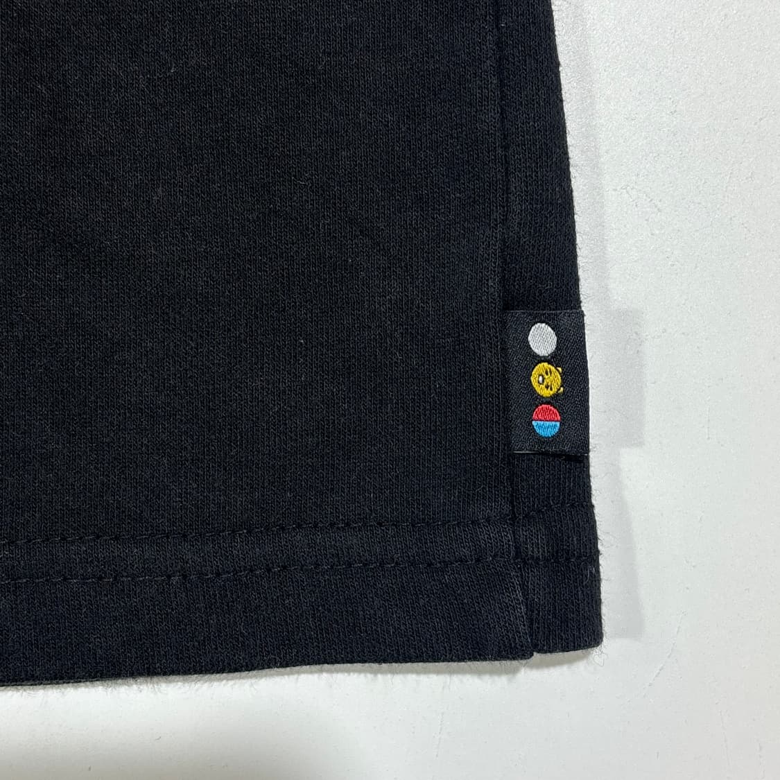 아이에이비 스튜디오 블랙 반팔 티셔츠 상품이미지5