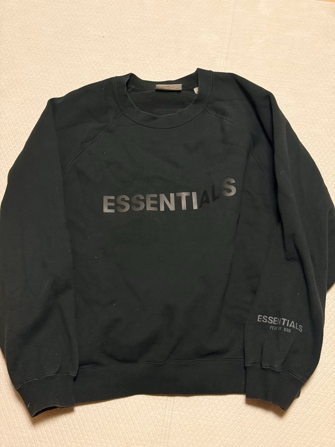 이센셜 맨투맨 블랙 L 상품이미지1