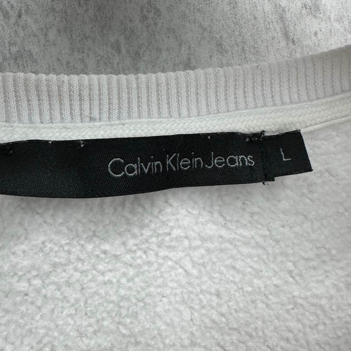 100 캘빈클라인 남자 맨투맨 상품이미지3