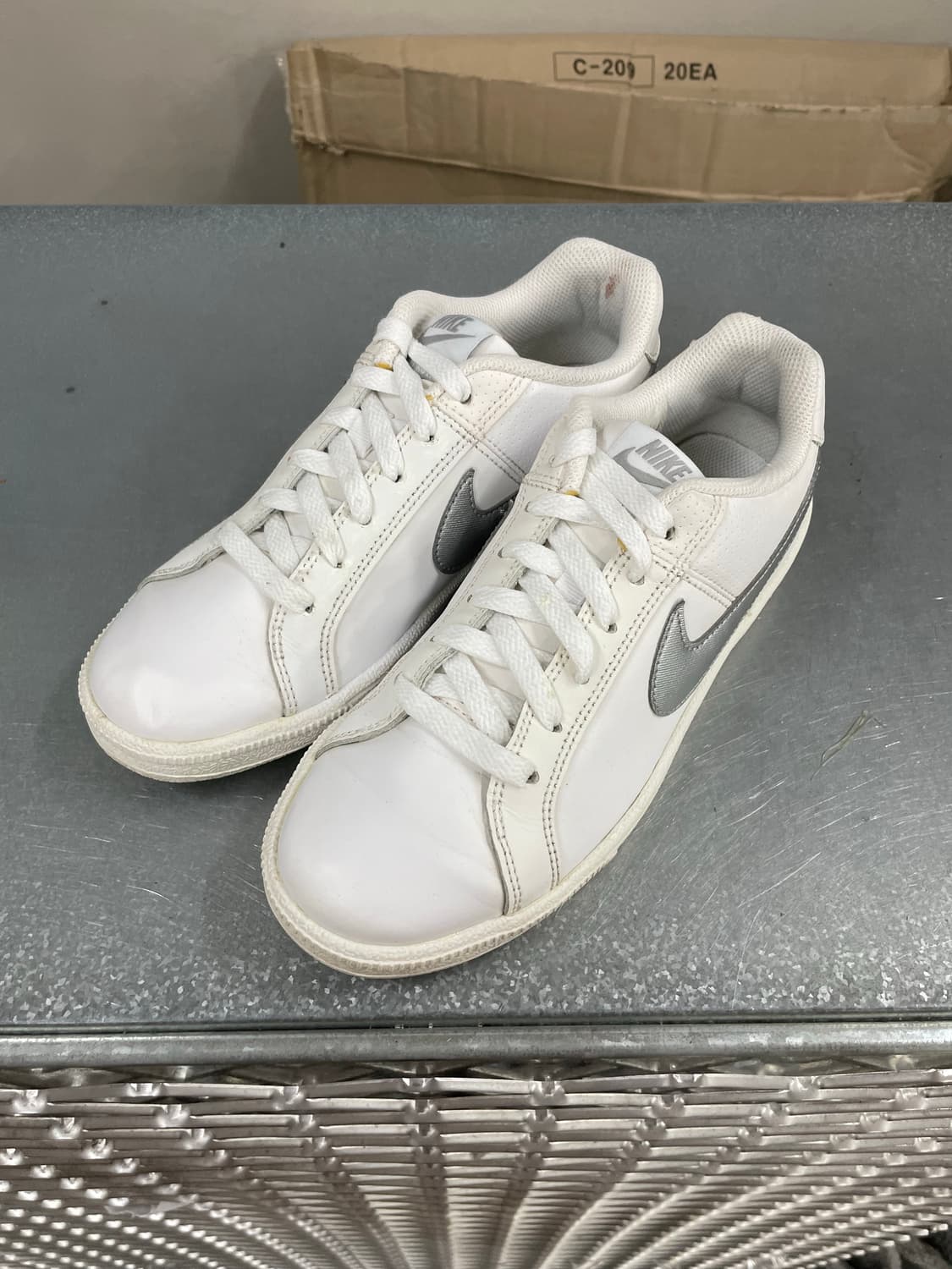 나이키 코트로얄 화이트 그레이 240 상품이미지2