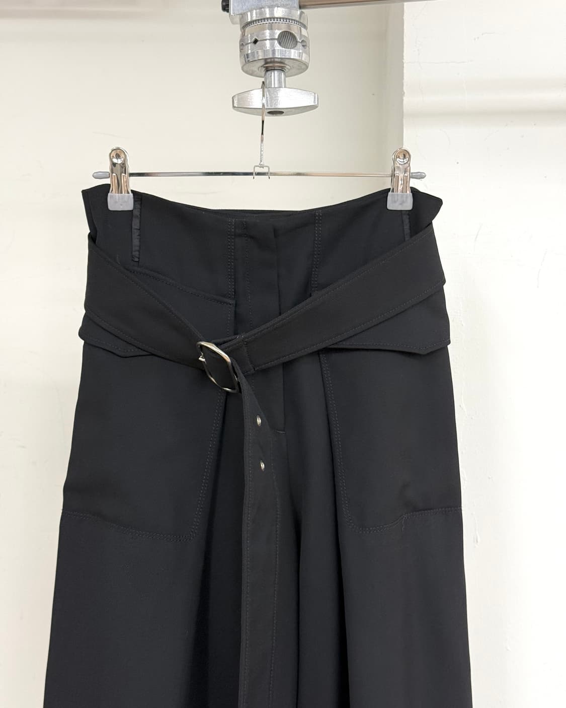 아크네 스튜디오 블랙 와이드레그 벨트 트라우저  상품이미지2