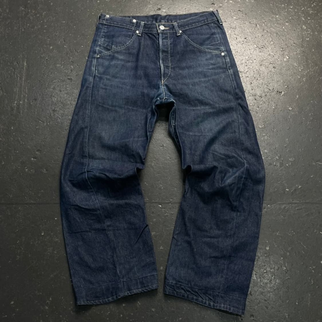 32 리바이스 엔지니어드 청바지 상품이미지1