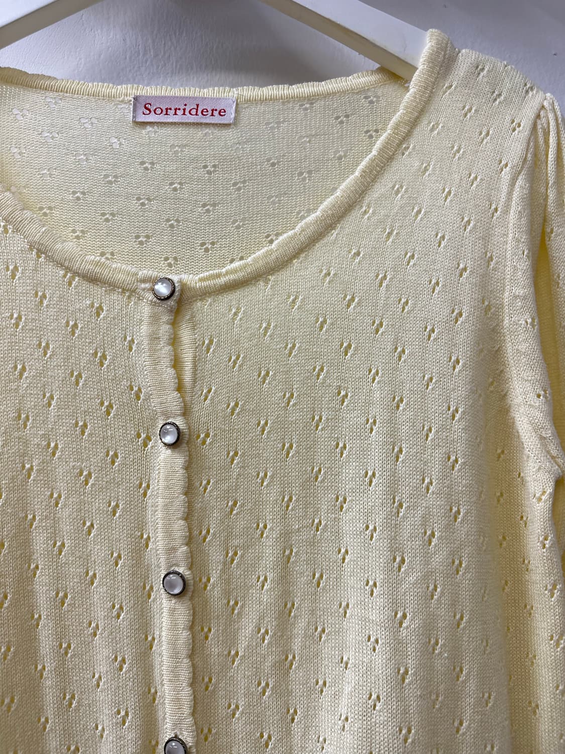 일본빈티지 Sorridere 펀칭 자수 버튼 디테일 가디건 상품이미지3