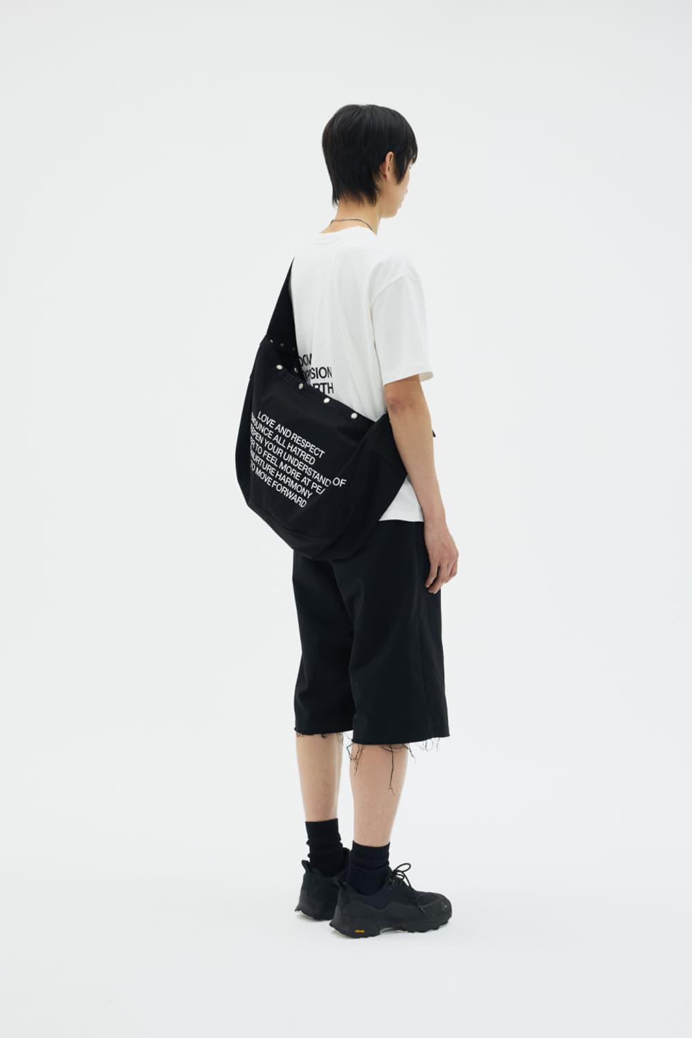 서피스에디션 TYPO BAG BLACK 상품이미지1