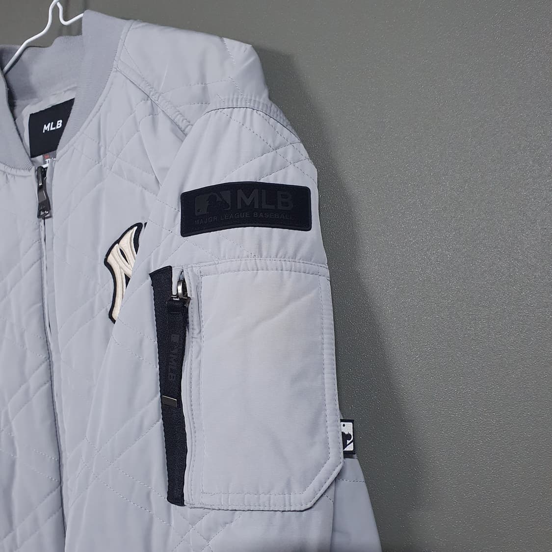 MLB 신형 21FW 뉴욕 양키스 NY 퀼팅 점퍼 중경량 패딩 자켓 M 상품이미지2