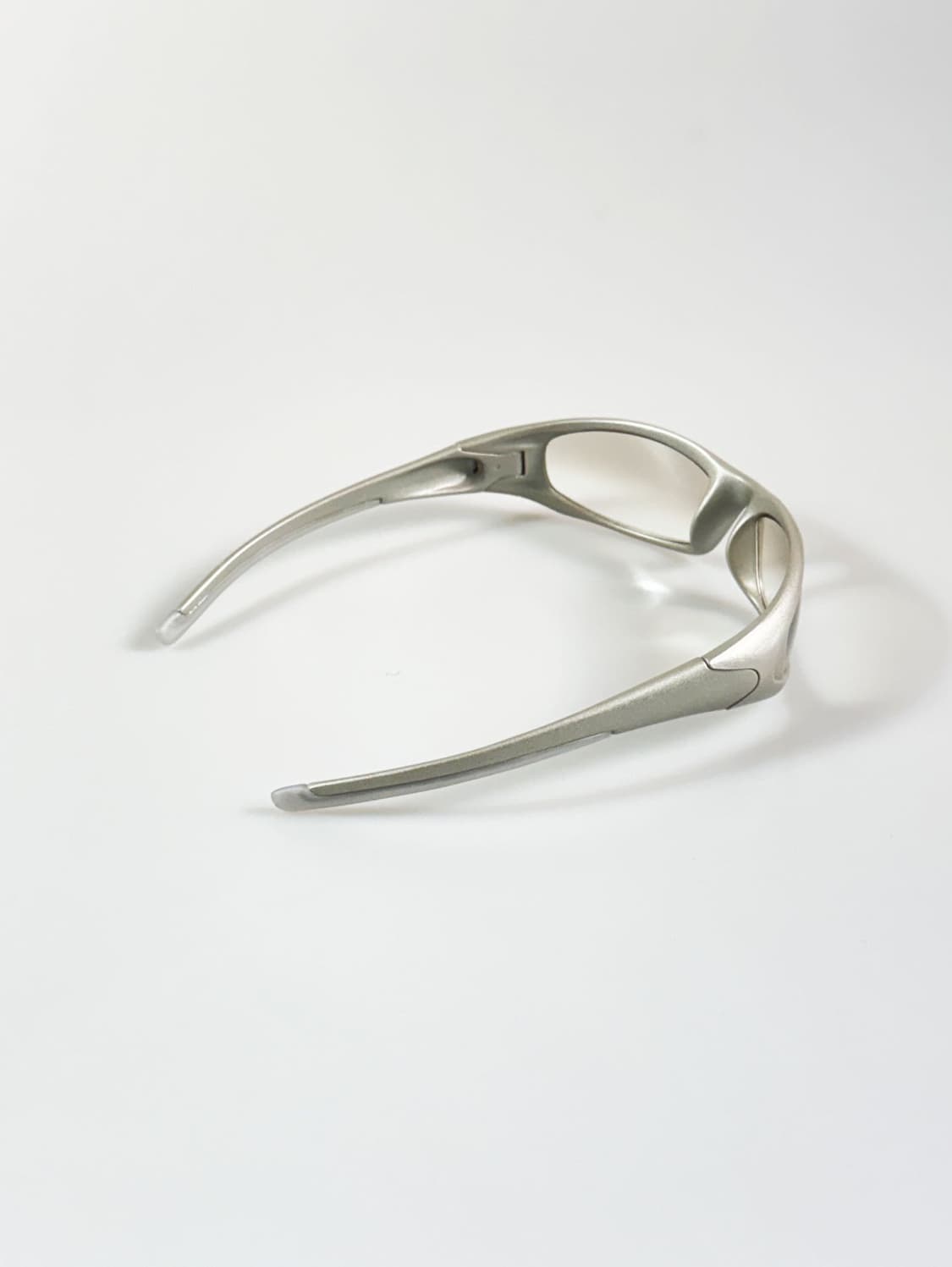 90s 맷실버 랩 어라운드 스포티 투명틴트 빈티지 선글라스 상품이미지4