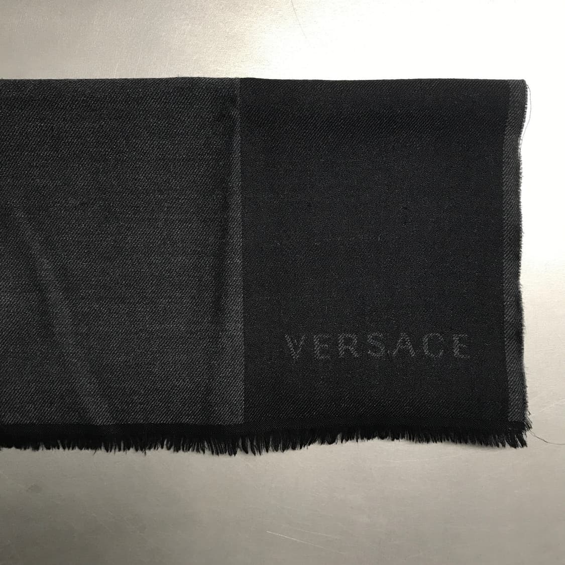 베르사체 메두사 머플러 상품이미지3