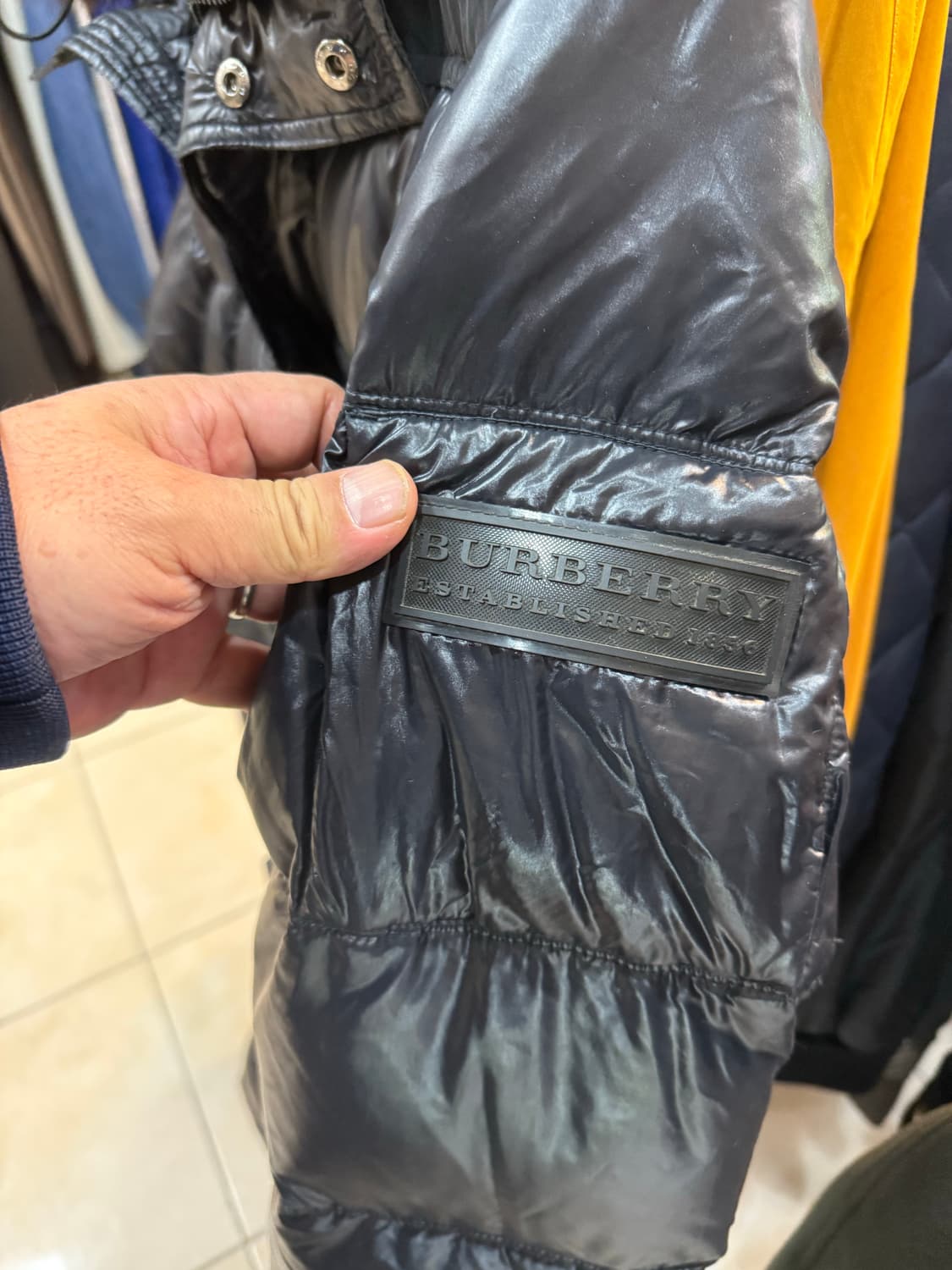 100-105 정품 버버리 패딩 팝니다 상품이미지7