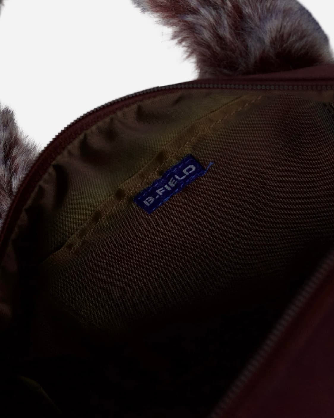 B.FIELD Faux Fur Handle Barrel Bag 상품이미지5