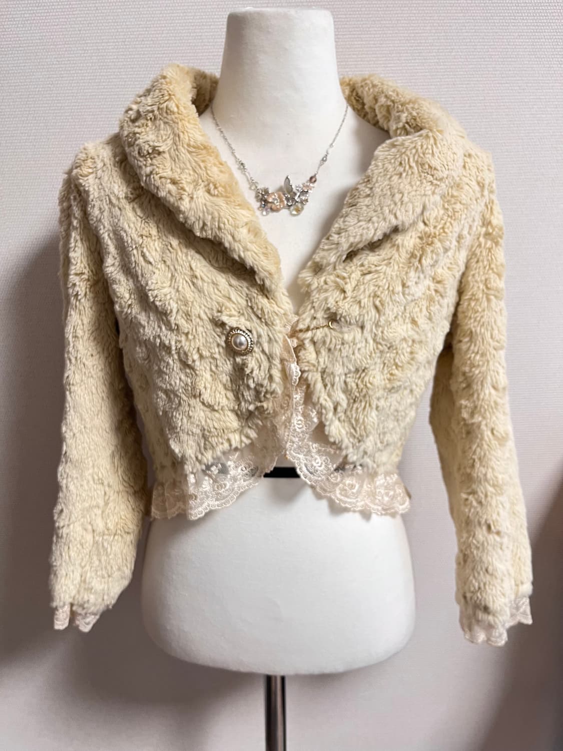 엑시즈팜 퍼 볼레로 자켓 라떼 코트 레이스 크롭 상품이미지1