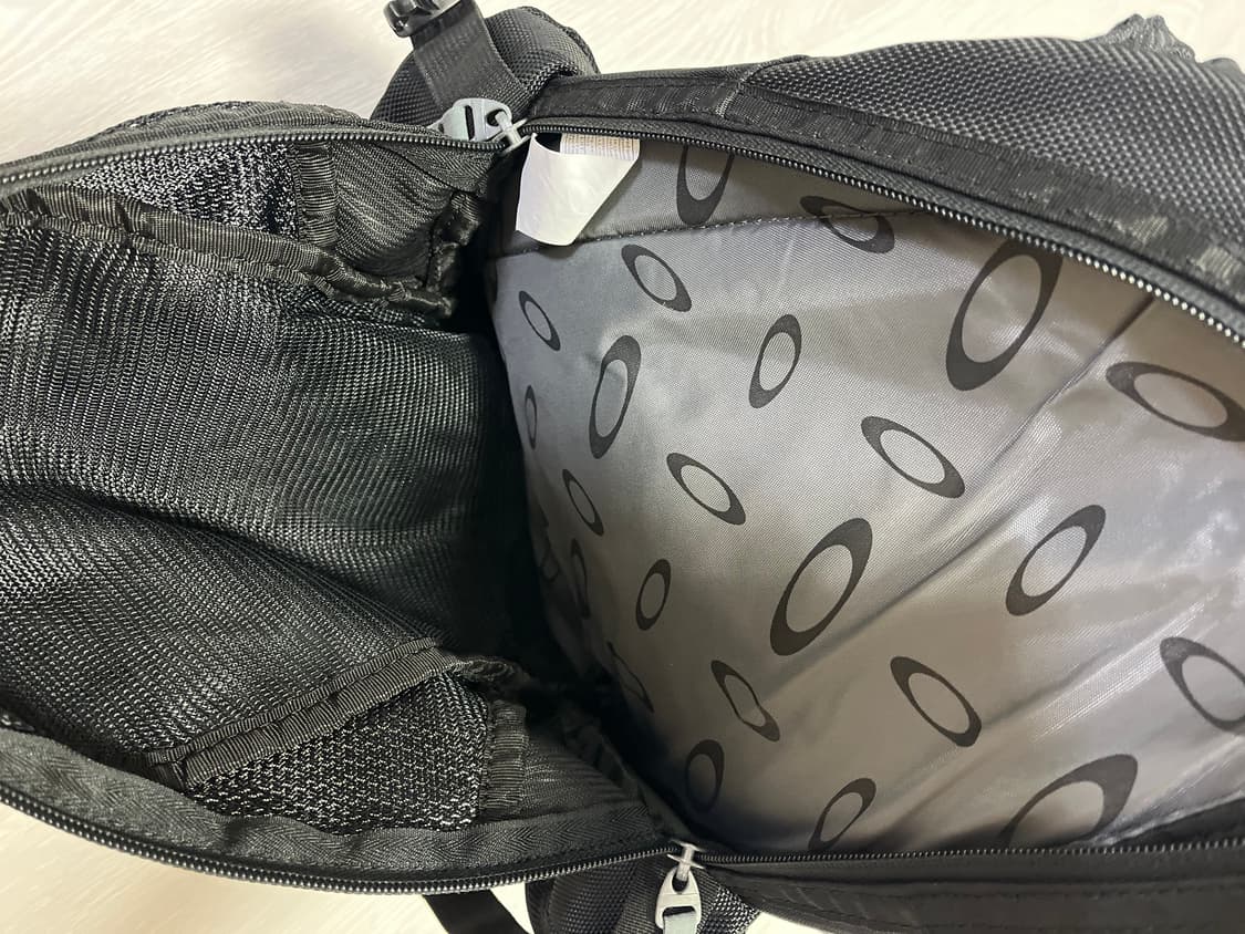 오클리 아이콘 미니백 상품이미지3