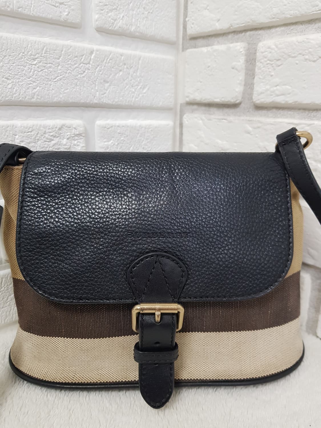 [정품] 버버리 캔버스 스트라이프 크로스백 상품이미지2