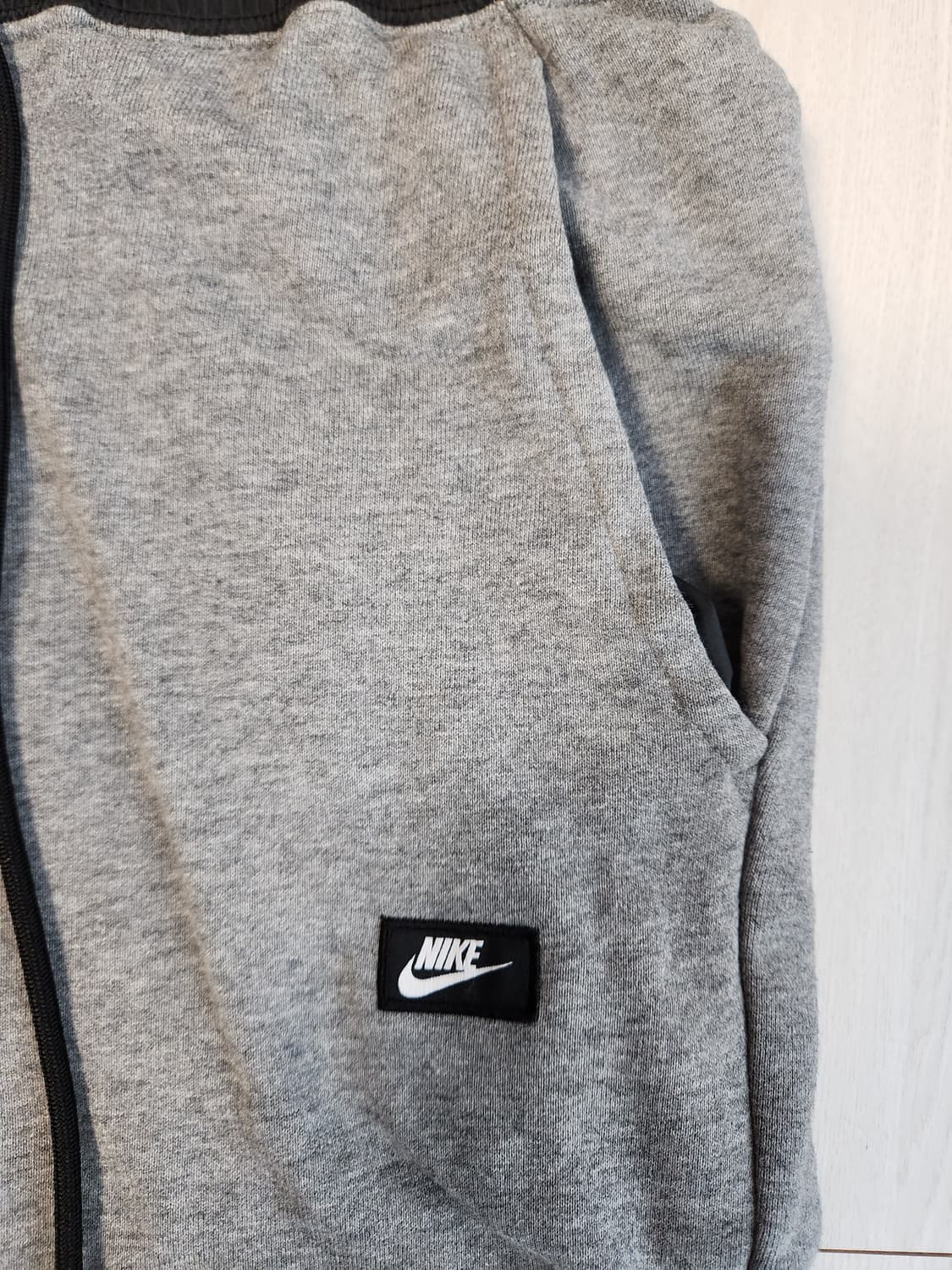 나이키 805155-091 NSW 모던 FT 조거 팬츠 사이즈m

풋살이 상품이미지6