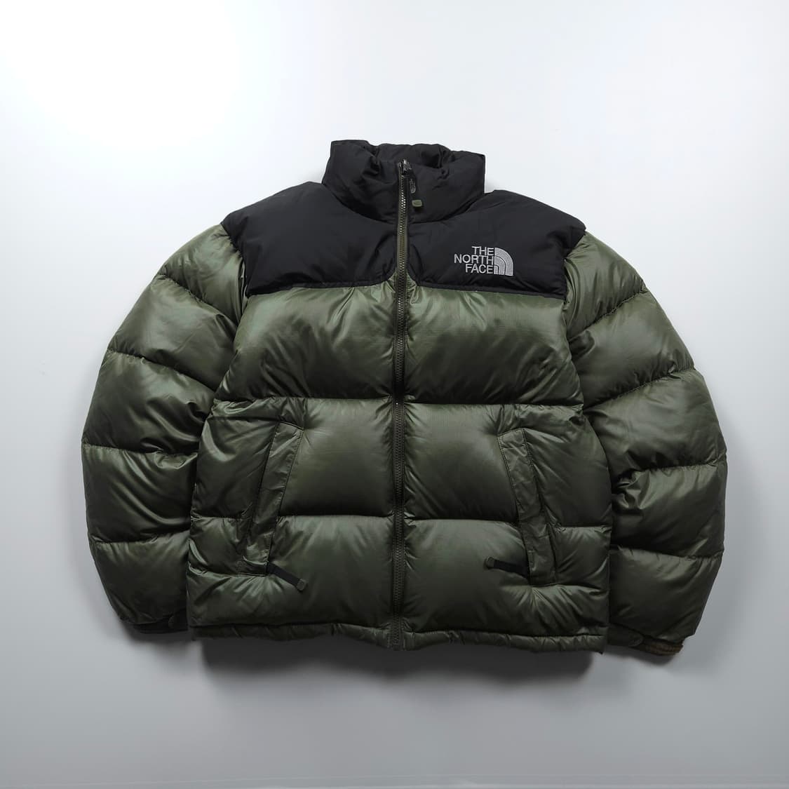 노스페이스 레트로 눕시 다운 푸퍼 패딩 올리브 상품이미지1