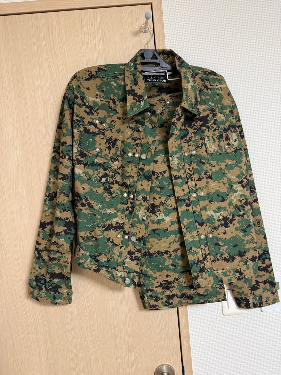 떠그클럽 아미 자켓 바지 세트 새상품 판매합니다 상품이미지1