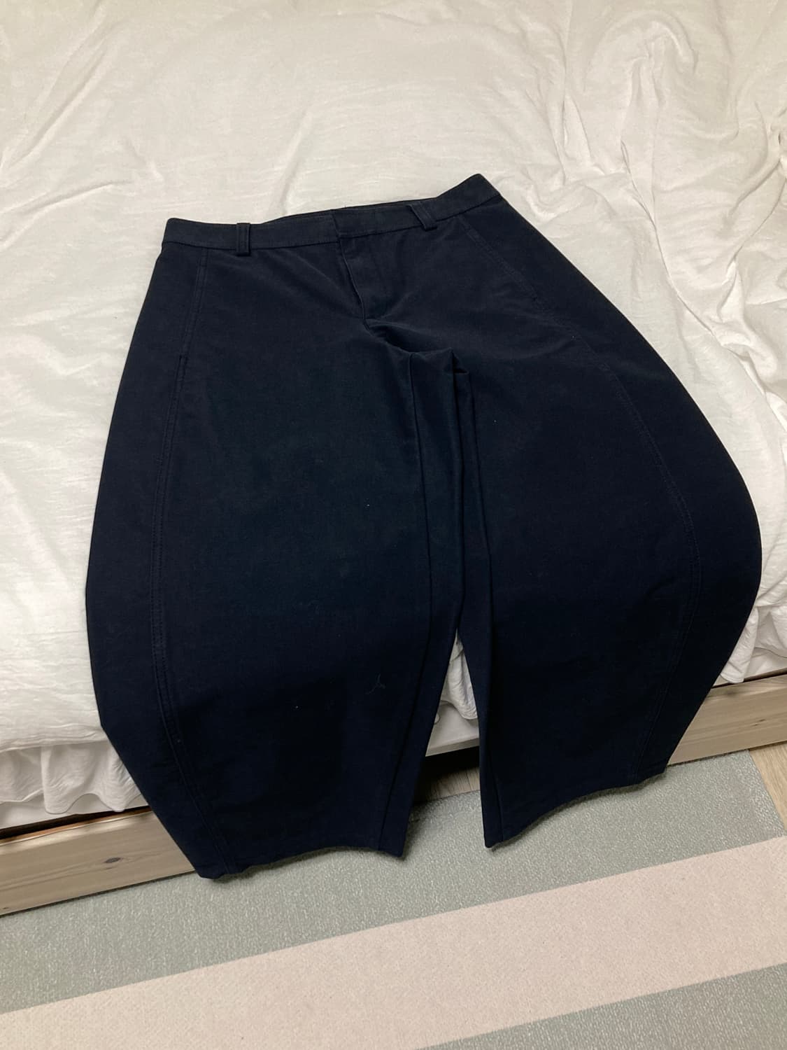 유니클로 저지배럴 레그팬츠 L 네이비 상품이미지3